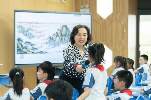 最近中文字幕完整视频高清1 擦亮每一颗星星：让孩子上一节高阶阅读课